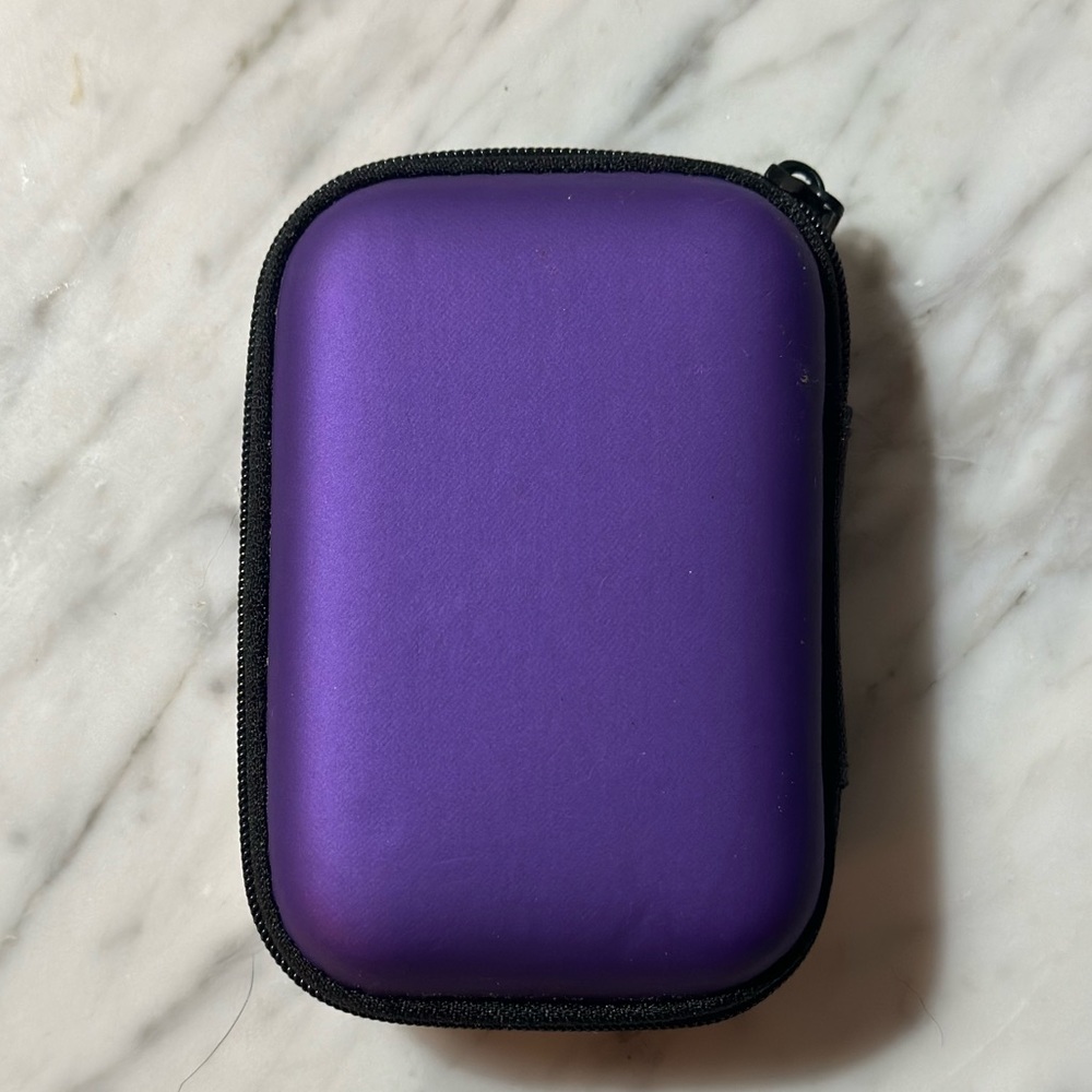 Hard Shell Container - Picture 3 of 4